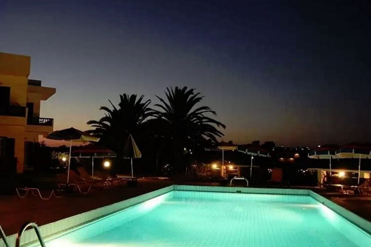 Esperides Apartments Agia Pelagia  Exterior photo
