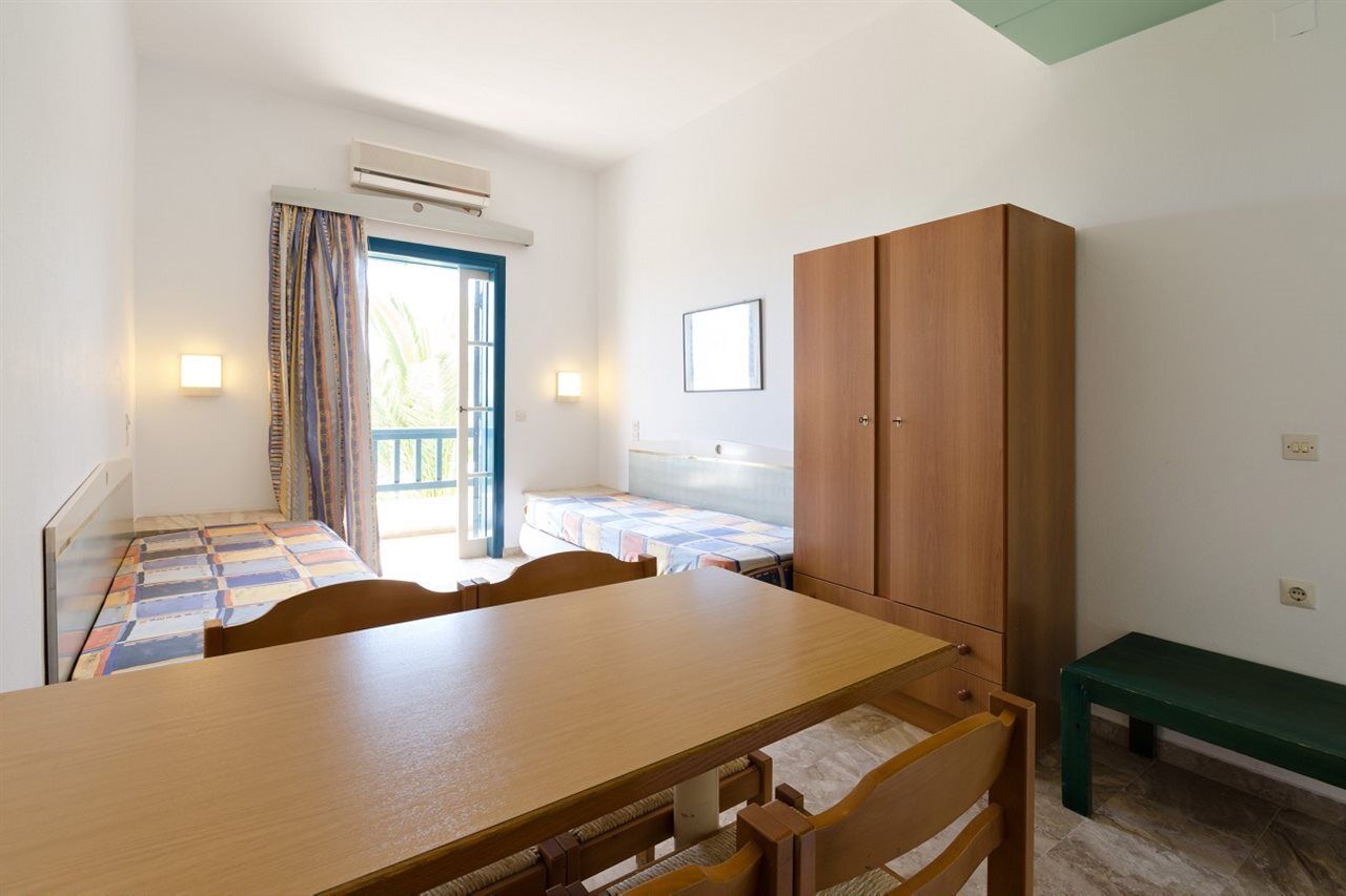 Esperides Apartments Agia Pelagia  Exterior photo