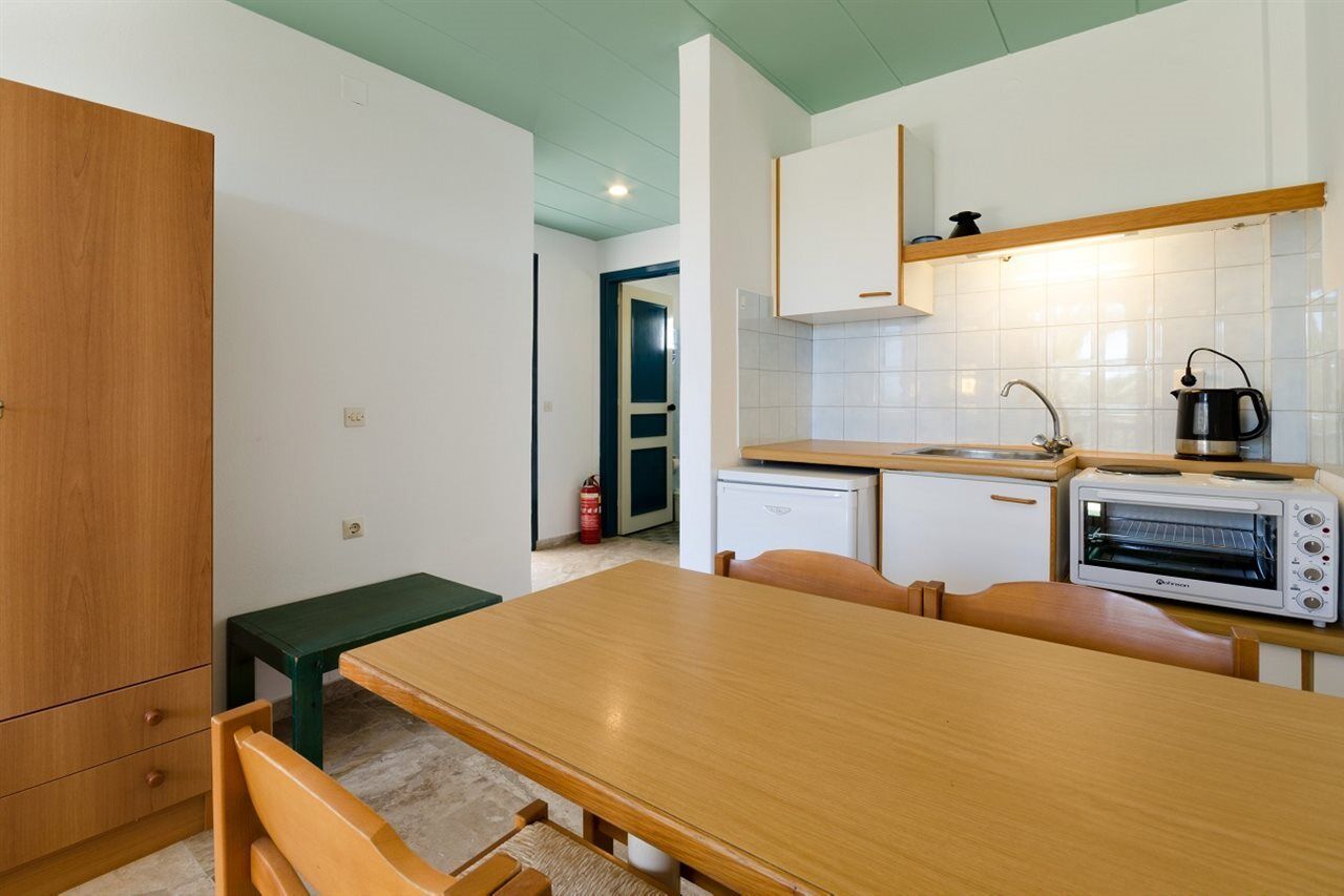 Esperides Apartments Agia Pelagia  Exterior photo